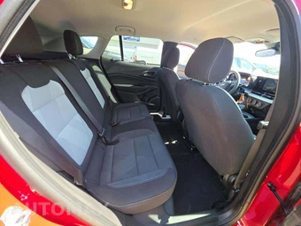 2026 Chevrolet Trax LS – miniatura 16