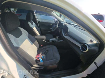 2026 Chevrolet Trax LS - miniatura 18