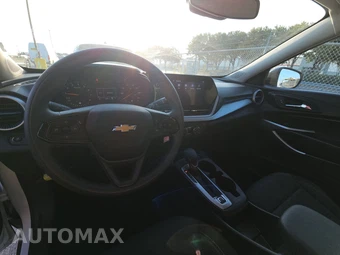 2026 Chevrolet Trax LS - miniatura 11