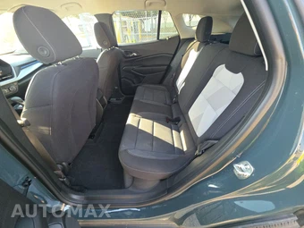 2026 Chevrolet Trax LS - miniatura 9