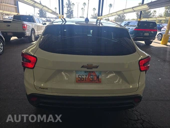 2026 Chevrolet Trax LS – miniatura 5