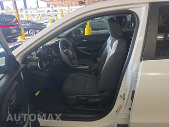 2026 Chevrolet Trax LS – miniatura 7