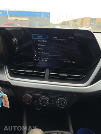 2026 Chevrolet Trax LS – miniatura 7