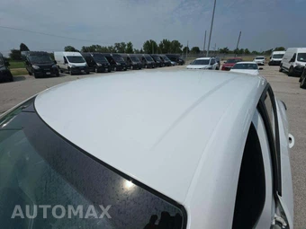 2026 Chevrolet Trax LS – miniatura 9