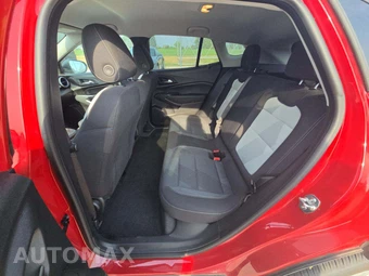 2026 Chevrolet Trax LS – miniatura 10