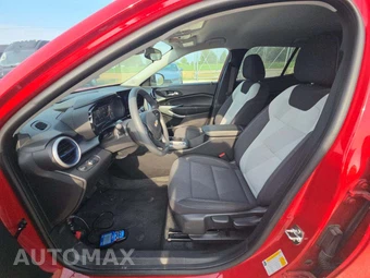 2026 Chevrolet Trax LS – miniatura 3