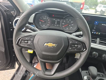 2026 Chevrolet Trax LS - miniatura 10