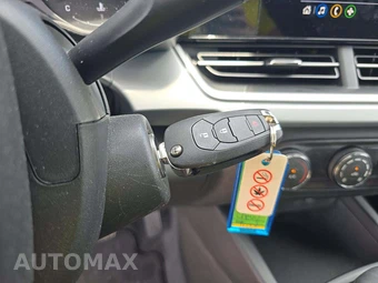 2026 Chevrolet Trax LS - miniatura 5