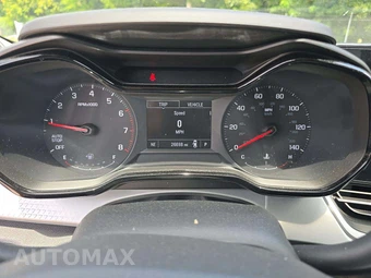2026 Chevrolet Trax LS - miniatura 6