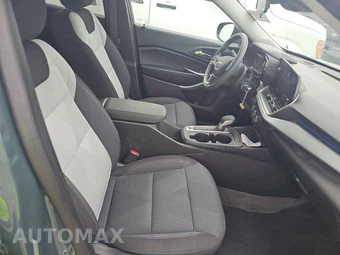 2026 Chevrolet Trax LS - miniatura 8