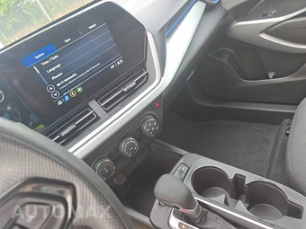 2026 Chevrolet Trax LS - miniatura 11