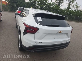 2026 Chevrolet Trax LS - miniatura 5