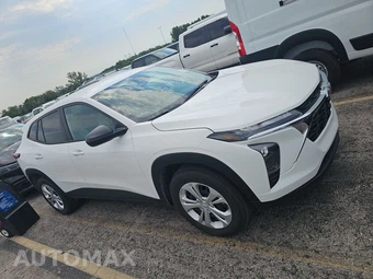 2026 Chevrolet Trax LS - miniatura 3