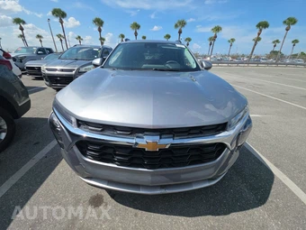 2026 Chevrolet Trax LT – miniatura 2