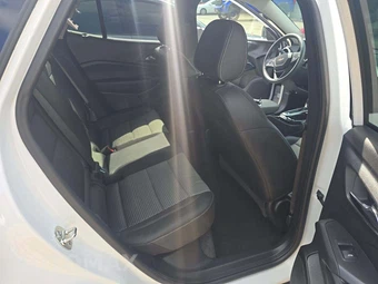 2026 Chevrolet Trax LT - miniatura 16