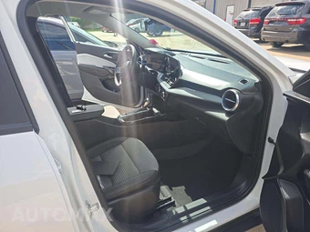 2026 Chevrolet Trax LT - miniatura 18