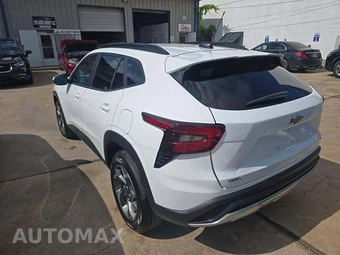 2026 Chevrolet Trax LT - miniatura 2