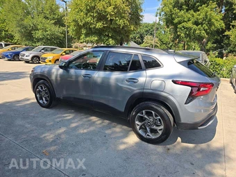2026 Chevrolet Trax LT - miniatura 2