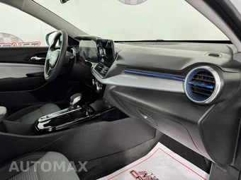 2026 Chevrolet Trax LT - miniatura 12