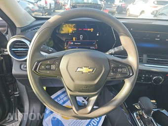 2026 Chevrolet Trax LT - miniatura 10