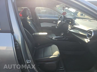 2026 Chevrolet Trax LT - miniatura 8
