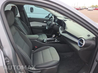 2026 Chevrolet Trax LT - miniatura 8