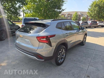 2026 Chevrolet Trax LT - miniatura 3