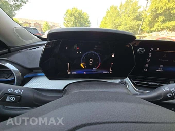 2026 Chevrolet Trax LT - miniatura 9