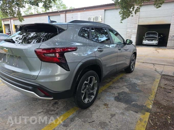 2026 Chevrolet Trax LT - miniatura 3