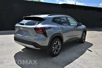 2026 Chevrolet Trax LT - miniatura 3