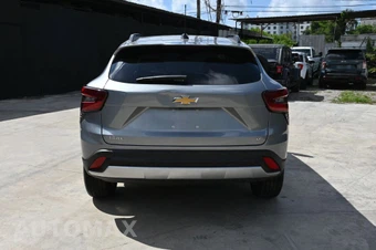 2026 Chevrolet Trax LT - miniatura 4