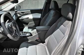 2026 Chevrolet Trax LT - miniatura 9