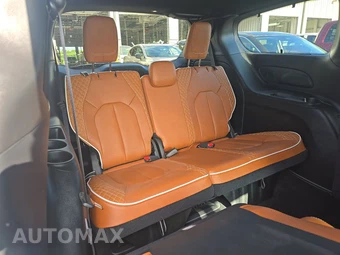 2026 Chrysler Pacifica Hybrid Pinnacle 121.6" WB - miniatura 14