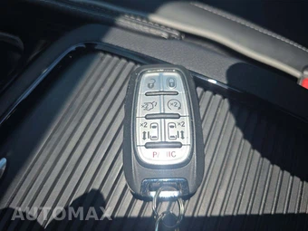 2026 Chrysler Pacifica Limited 121.6" WB - miniatura 8