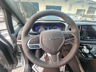 2026 Chrysler Pacifica Limited 121.6" WB – miniatura 10