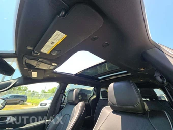 2026 Chrysler Pacifica Limited 121.6" WB – miniatura 8