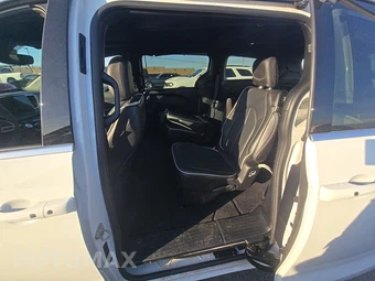 2026 Chrysler Pacifica Limited 121.6" WB – miniatura 13