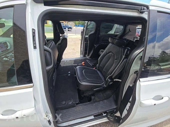 2026 Chrysler Pacifica Limited 121.6" WB – miniatura 13