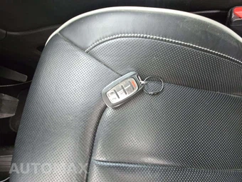 2026 Chrysler Pacifica Limited 121.6" WB – miniatura 8