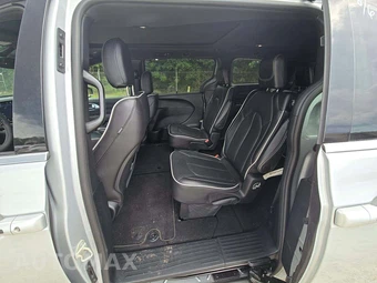 2026 Chrysler Pacifica Limited 121.6" WB - miniatura 10