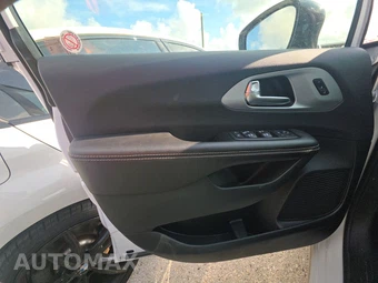 2026 Chrysler Pacifica Limited 121.6" WB – miniatura 15