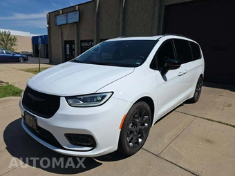 2026 Chrysler Pacifica Limited 121.6" WB