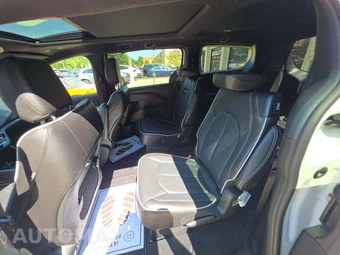 2026 Chrysler Pacifica Limited 121.6" WB - miniatura 13