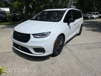 2026 Chrysler Pacifica Limited 121.6" WB