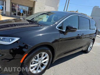 2026 Chrysler Pacifica Limited 121.6" WB - miniatura 11