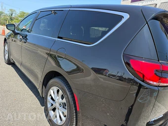 2026 Chrysler Pacifica Limited 121.6" WB - miniatura 13