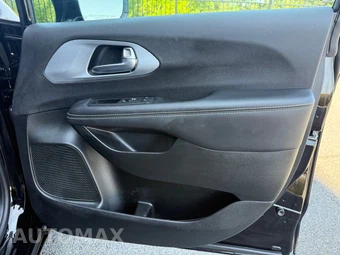 2026 Chrysler Pacifica Limited 121.6" WB - miniatura 16