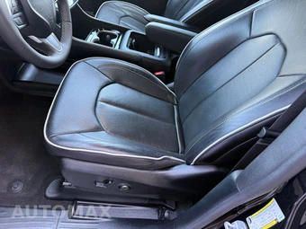 2026 Chrysler Pacifica Limited 121.6" WB - miniatura 17