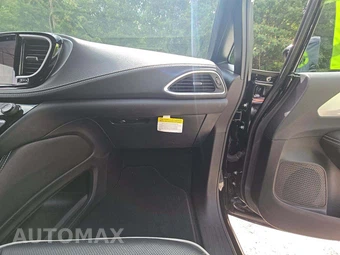 2026 Chrysler Pacifica Limited 121.6" WB – miniatura 17