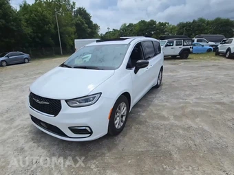 2026 Chrysler Pacifica Limited 121.6" WB